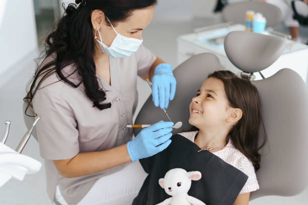 Best Weekend Emergency Dental Services in Escobares, TX